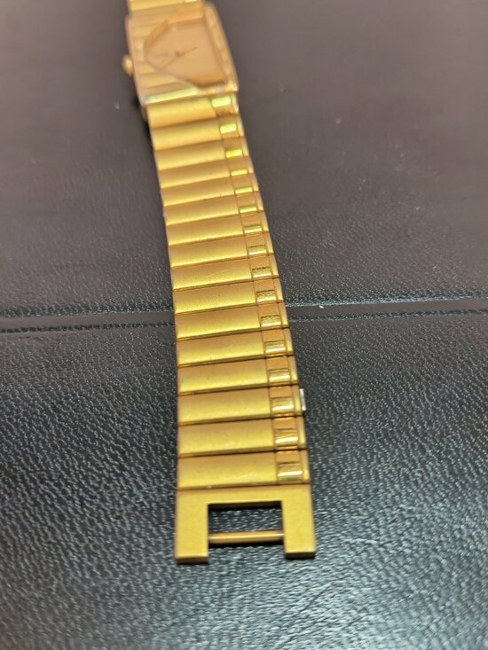 Seiko Half Moon Quartz Watch Women 2Y00-5G19 Gold Dial Link Band New Bat Works ! main image 4